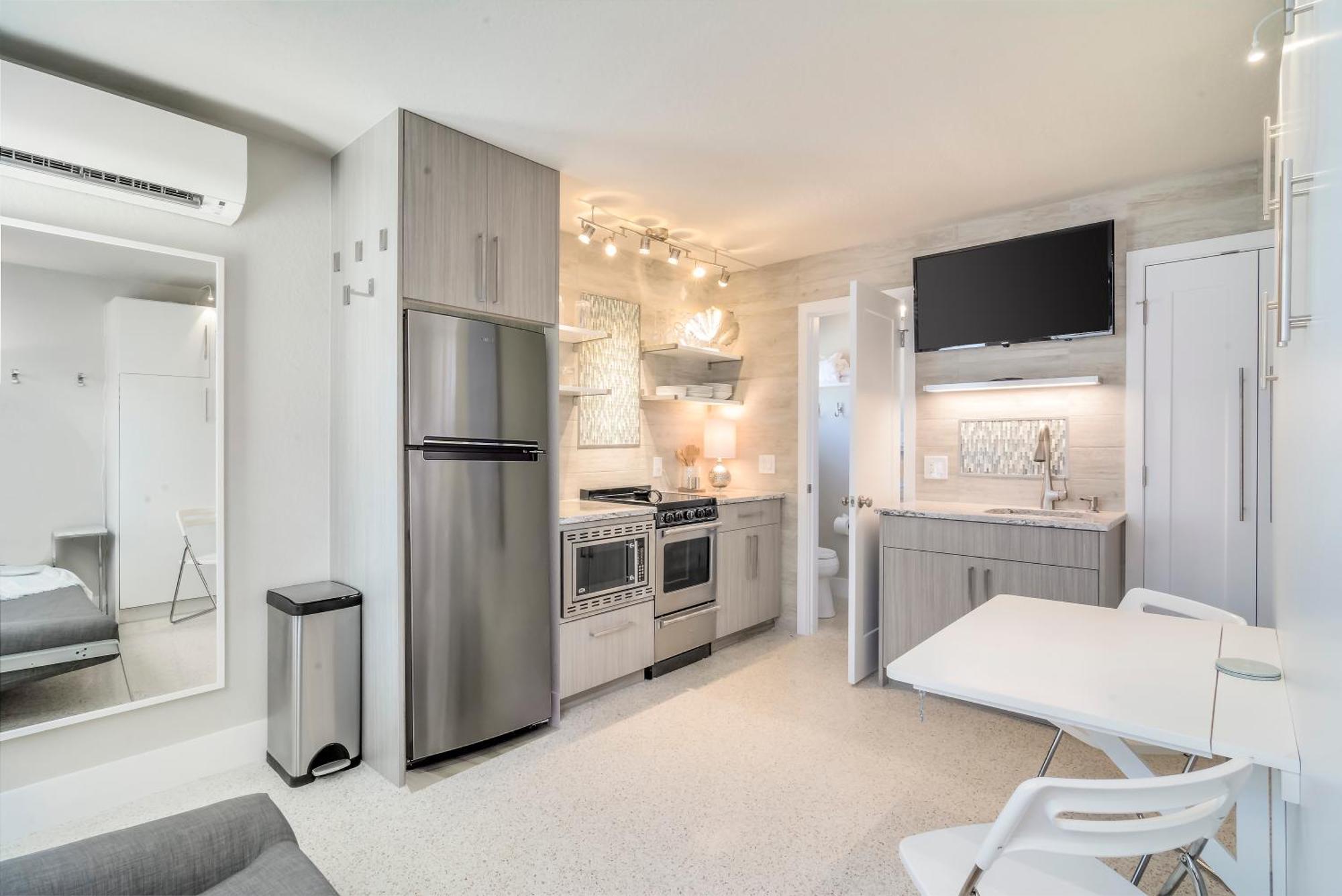 Boutique Vacation Rental Complex At Beach Cocoa Beach Eksteriør bilde